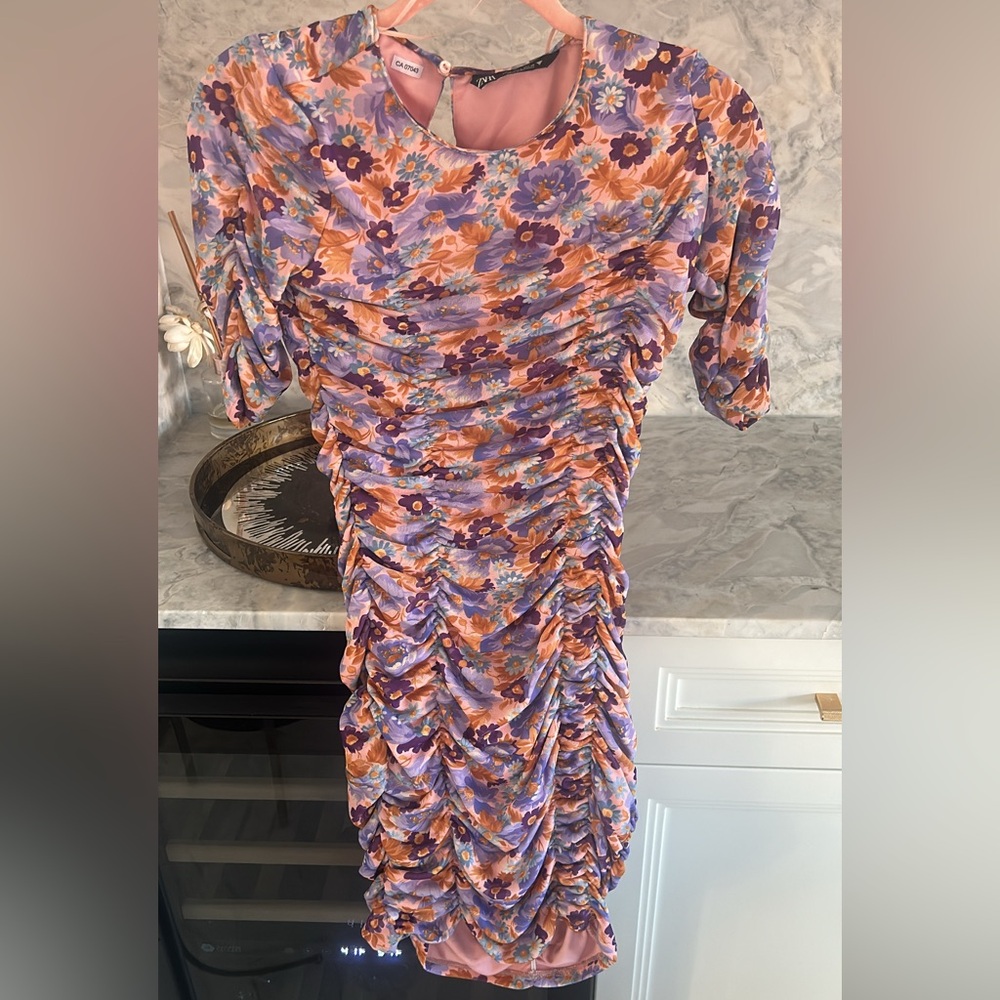 Zara size small Floral Ruched Dress Multicolored